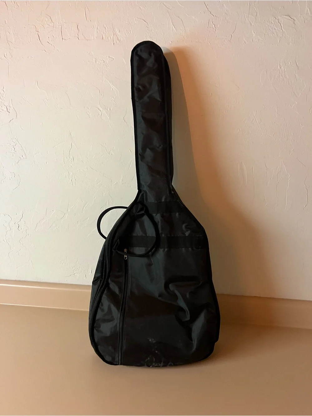 Black Guitar Gig Bag – Unbranded Padded Case